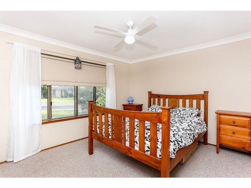 6 Odette Avenue, Gorokan NSW 2263