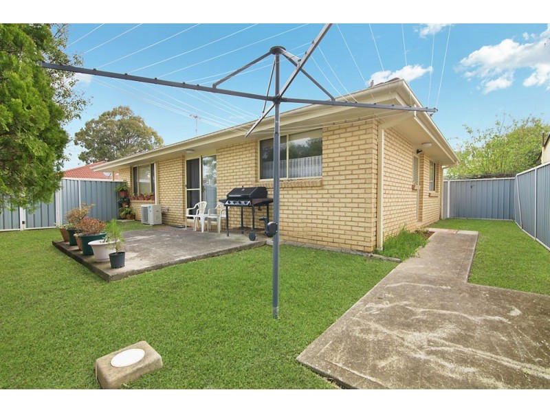 2/3 Kalulah Avenue, Gorokan NSW 2263