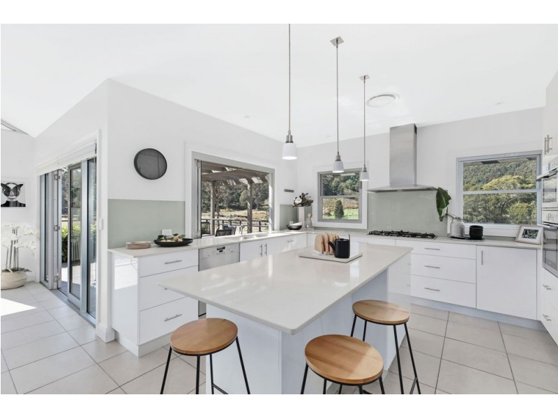 143 Stinsons Lane, Yarramalong NSW 2259