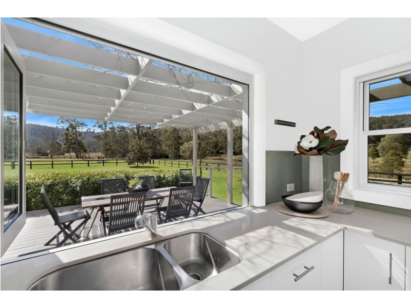 143 Stinsons Lane, Yarramalong NSW 2259