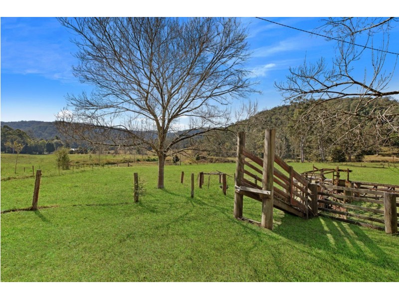 143 Stinsons Lane, Yarramalong NSW 2259