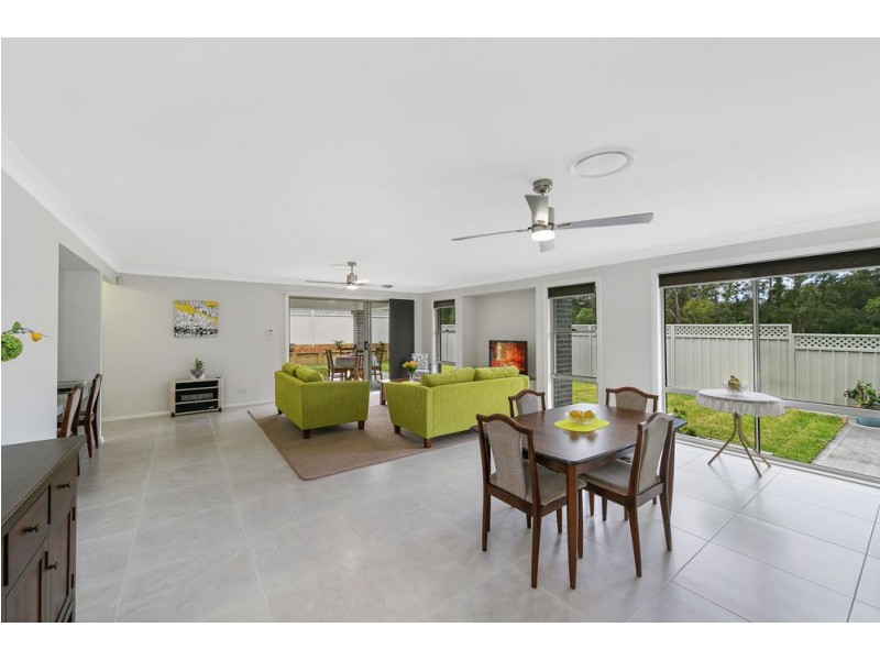 141 Johns Road, Wadalba NSW 2259