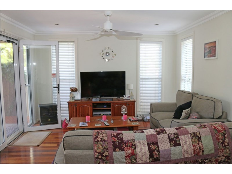 7a Danbury Avenue, Gorokan NSW 2263