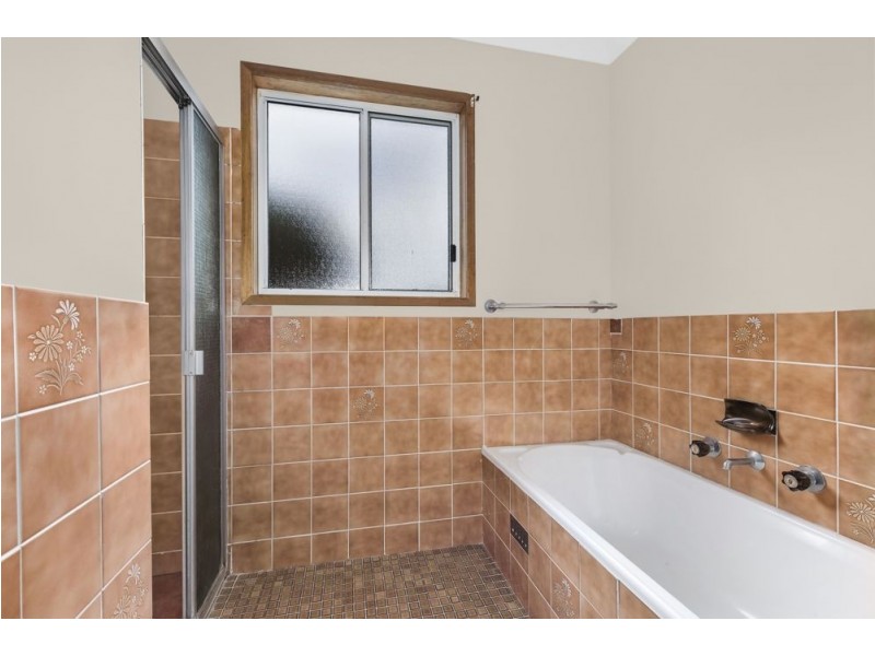 74 Minnamurra Road, Gorokan NSW 2263