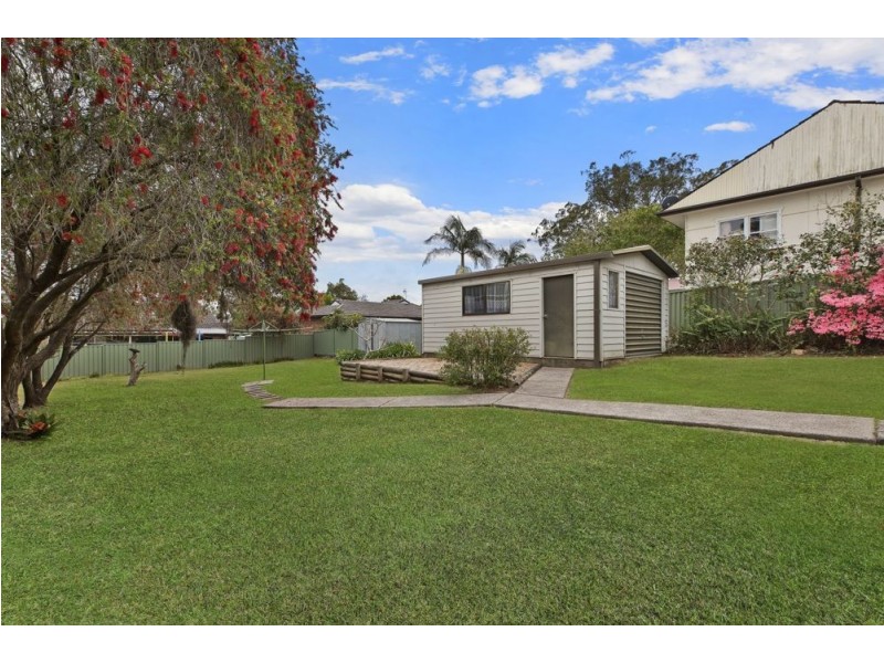 74 Minnamurra Road, Gorokan NSW 2263