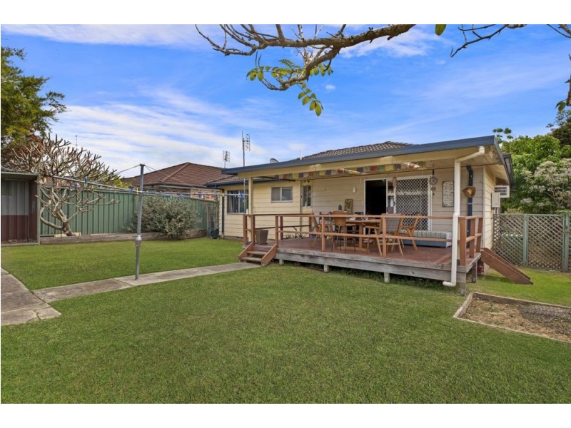 17 Pearce Road, Kanwal NSW 2259
