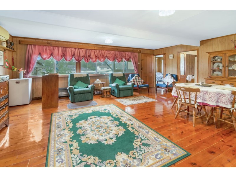 114 Wallarah Road, Gorokan NSW 2263