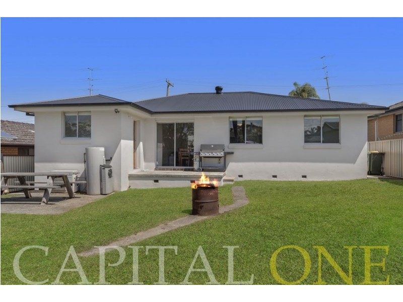 13 Essex Street, Gorokan NSW 2263