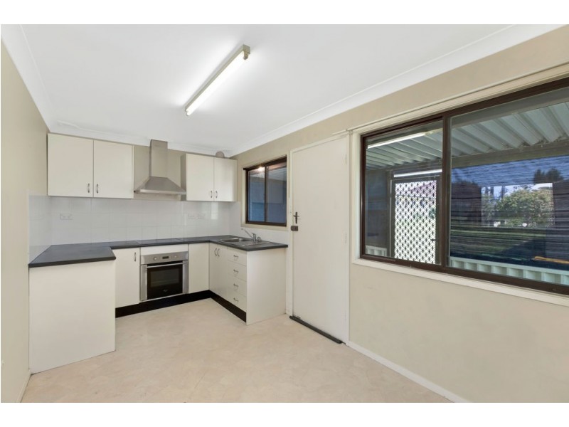 30 Manuka Parade, Gorokan NSW 2263