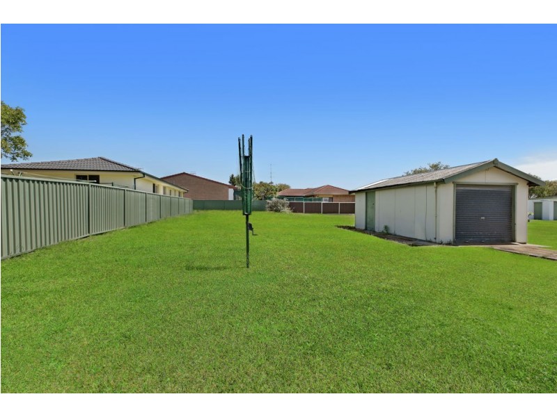 30 Manuka Parade, Gorokan NSW 2263