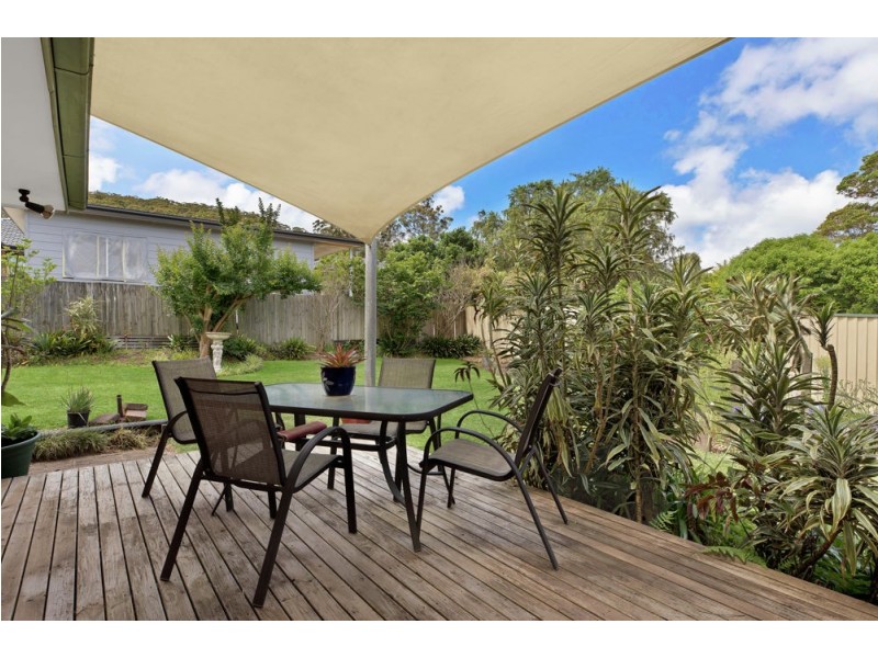 17 Chamberlain Road, Wyoming NSW 2250