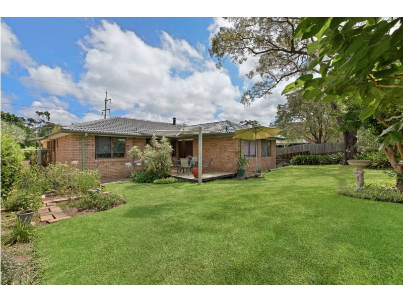 17 Chamberlain Road, Wyoming NSW 2250