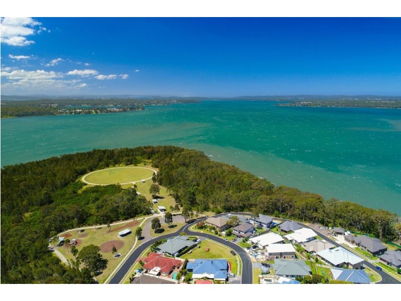 2 Halwin Close, Wyee Point NSW 2259