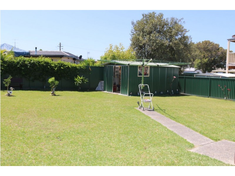113 Wallarah Road, Gorokan NSW 2263