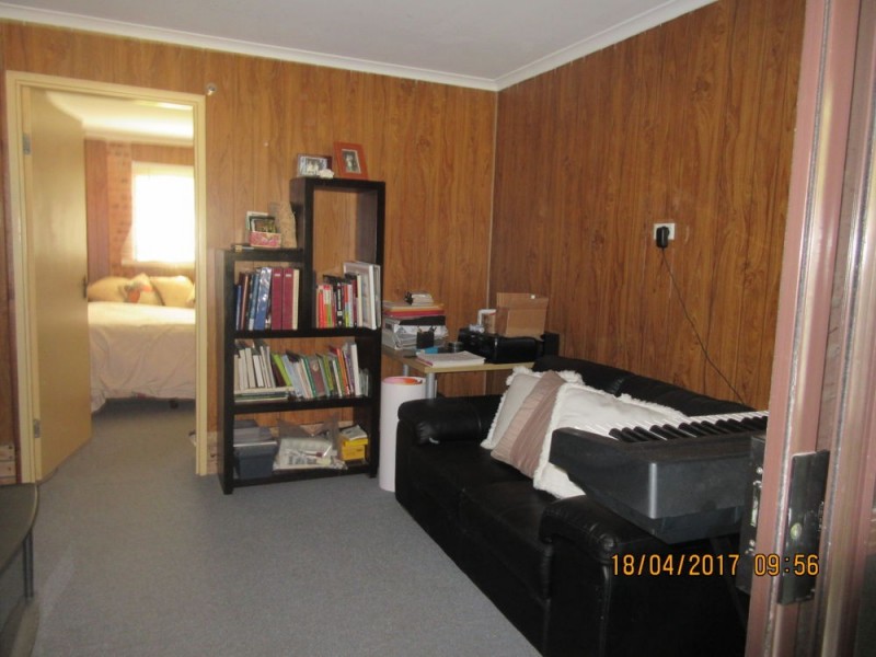 318 Lakedge Avenue, Berkeley Vale NSW 2261