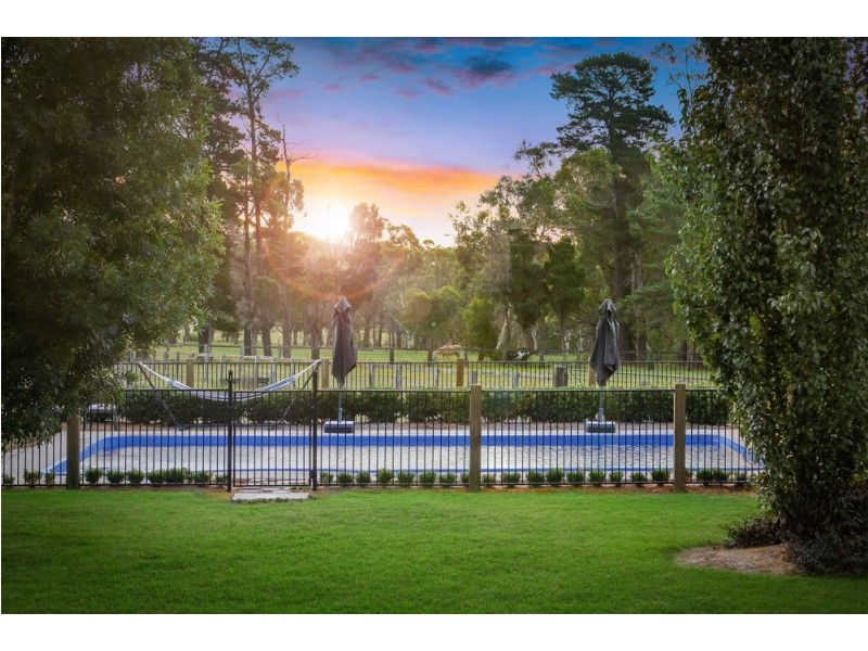 522A Ironbark Road, Mangrove Mountain NSW 2250