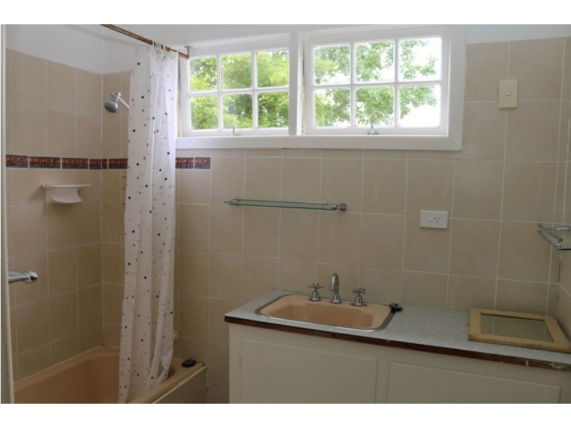 1511 Yarramalong Road, Yarramalong NSW 2259