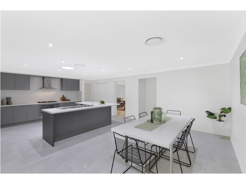 15 Fairlight Circuit, Mardi NSW 2259