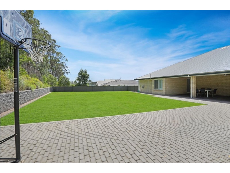 15 Fairlight Circuit, Mardi NSW 2259