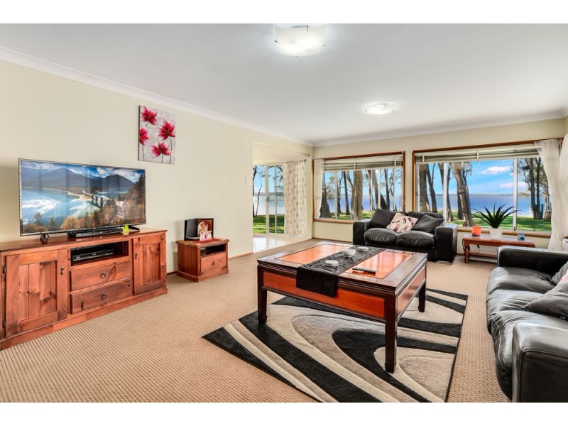 49 Malvina Parade, Lake Haven NSW 2263