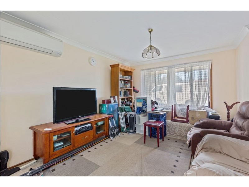 4 Esther Close, Gorokan NSW 2263