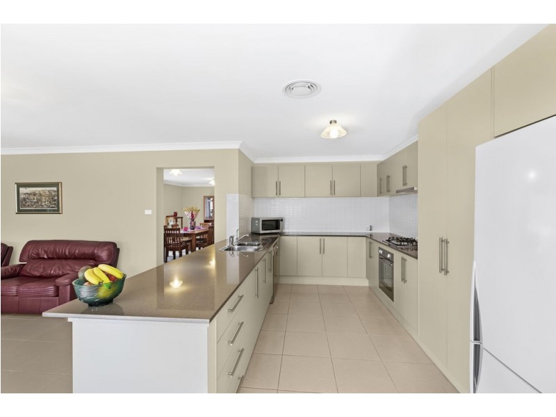 13 Ellalong Way, Woongarrah NSW 2259