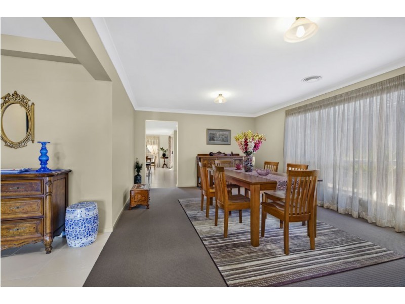 13 Ellalong Way, Woongarrah NSW 2259