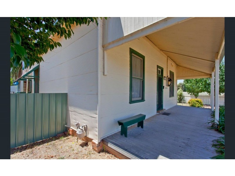 10 Balfour Street, Culcairn NSW 2660