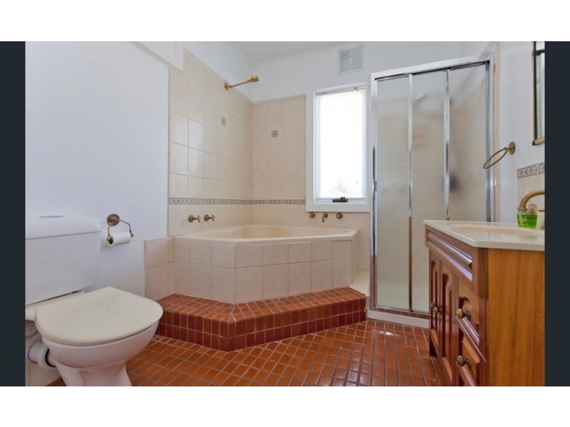 10 Balfour Street, Culcairn NSW 2660