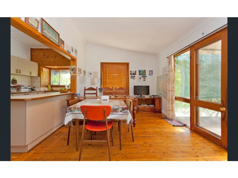 10 Balfour Street, Culcairn NSW 2660