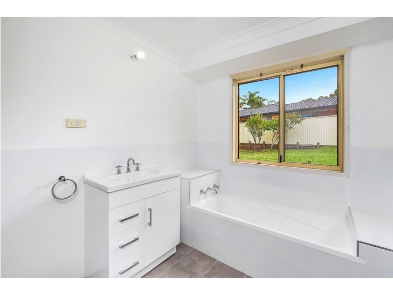 99 Bottlebrush Drive, Glenning Valley NSW 2261