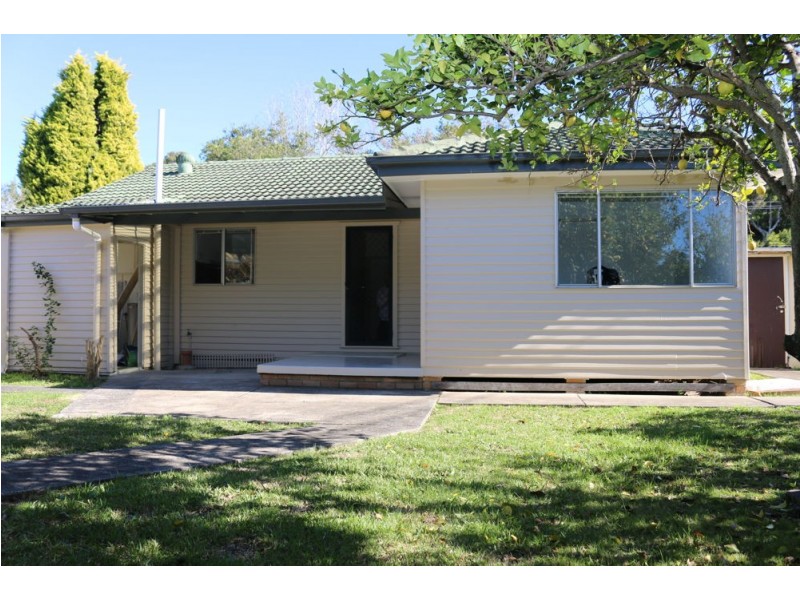 25 Rockleigh Street, Wyong NSW 2259