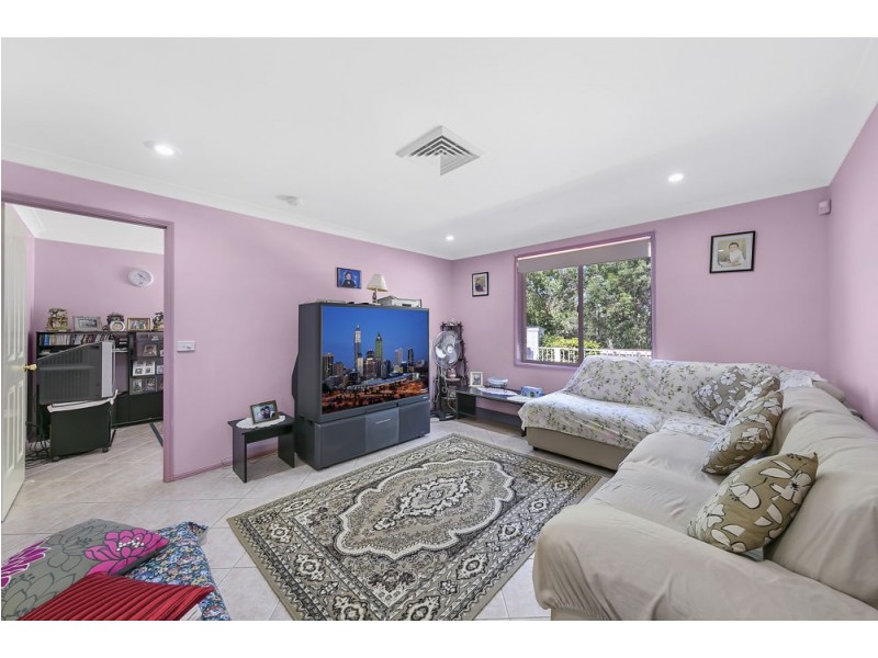 10 Bensley Close, Lake Haven NSW 2263