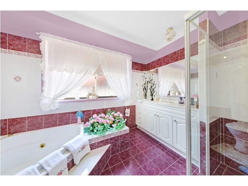 10 Bensley Close, Lake Haven NSW 2263