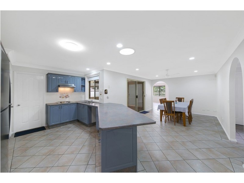 12 Bensley Close, Lake Haven NSW 2263