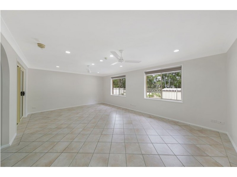 12 Bensley Close, Lake Haven NSW 2263