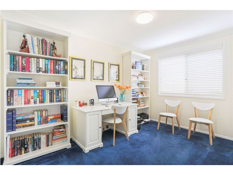 137 Brittania Drive, Watanobbi NSW 2259