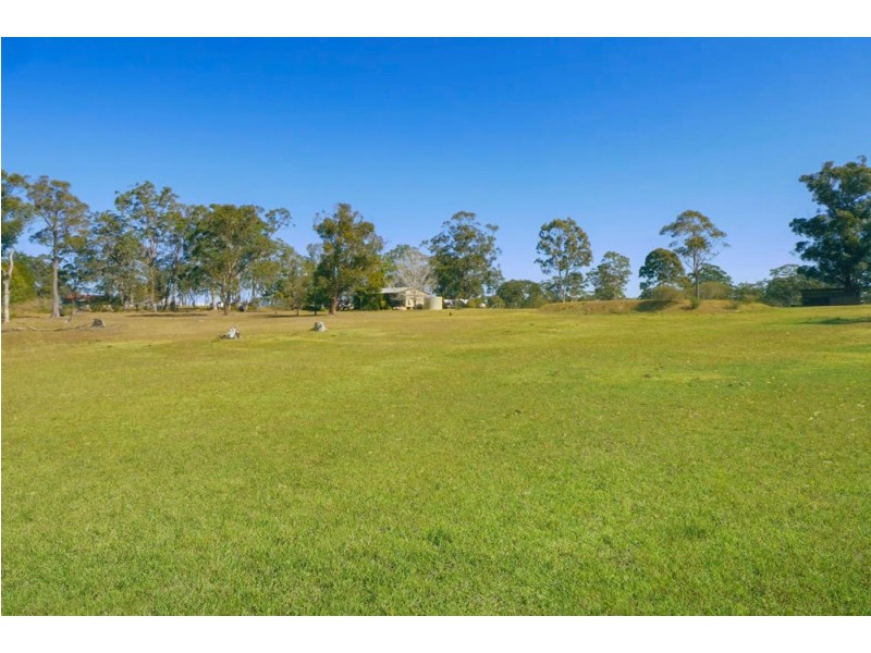 92 Mountain Road, Warnervale NSW 2259