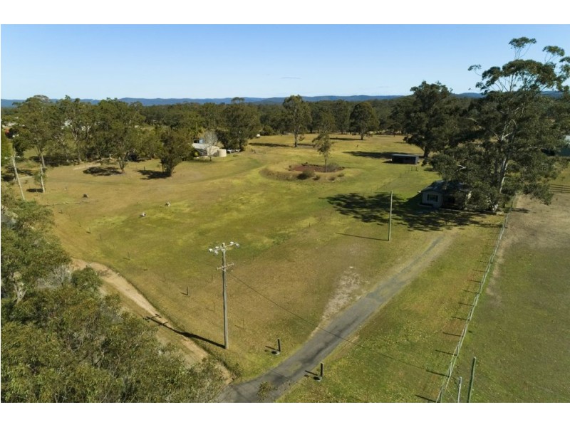 92 Mountain Road, Warnervale NSW 2259