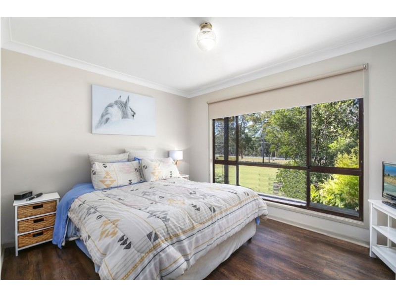 92 Mountain Road, Warnervale NSW 2259