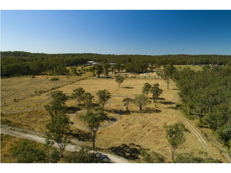 92 Mountain Road, Warnervale NSW 2259