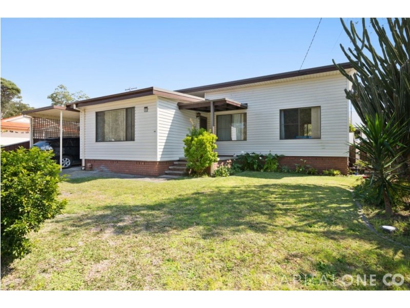 15 Illawong Road, Summerland Point NSW 2259