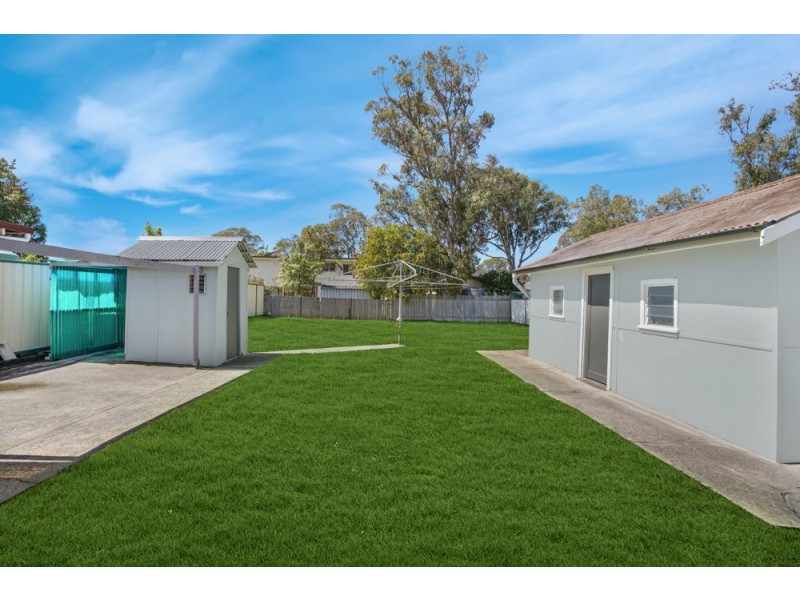 23 Wall Road, Gorokan NSW 2263