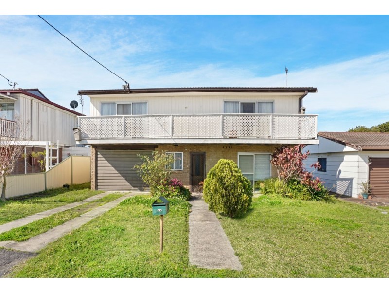 41 Wall Road, Gorokan NSW 2263
