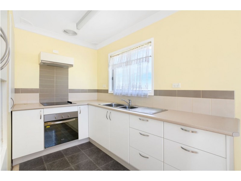 41 Wall Road, Gorokan NSW 2263