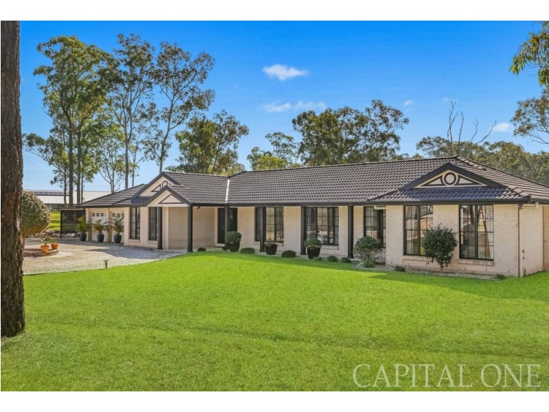33 Holloway Drive, Jilliby NSW 2259