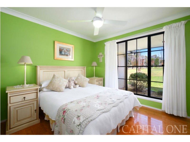 33 Holloway Drive, Jilliby NSW 2259