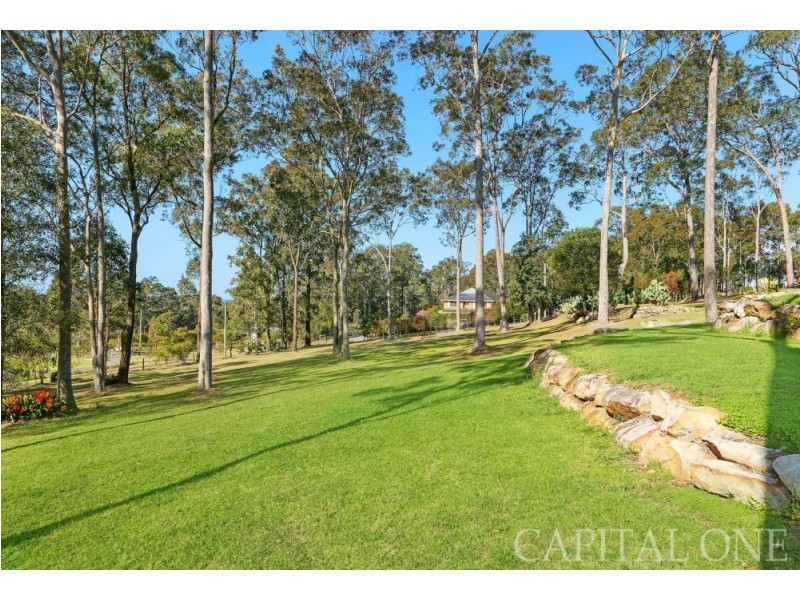 33 Holloway Drive, Jilliby NSW 2259