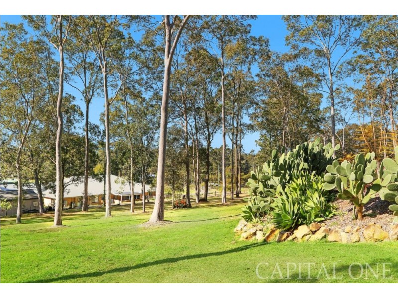33 Holloway Drive, Jilliby NSW 2259