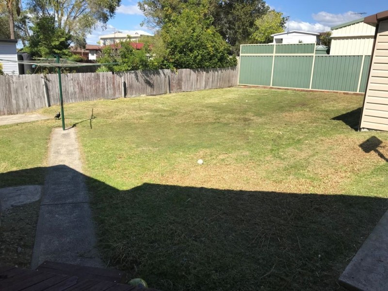 10 Arlington Street, Gorokan NSW 2263